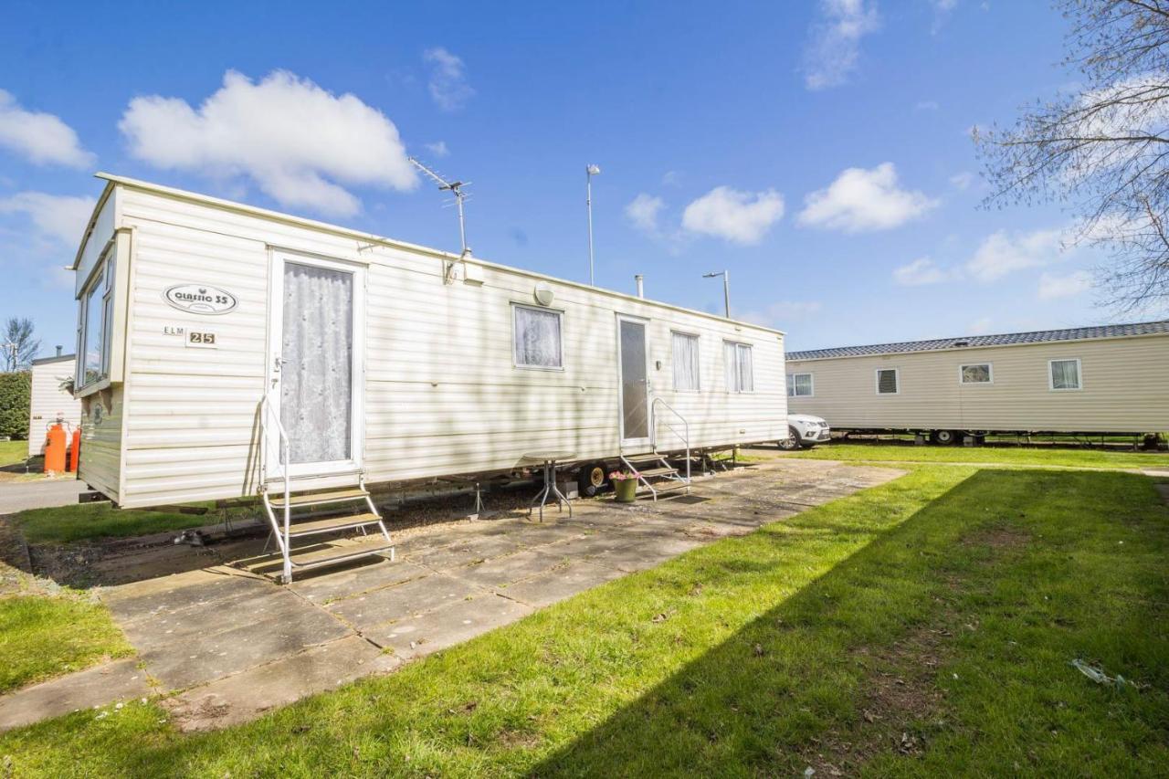 Great 8 Berth Caravan For Hire At Southview Holiday Park In Skegness Ref 33025E Eksteriør bilde