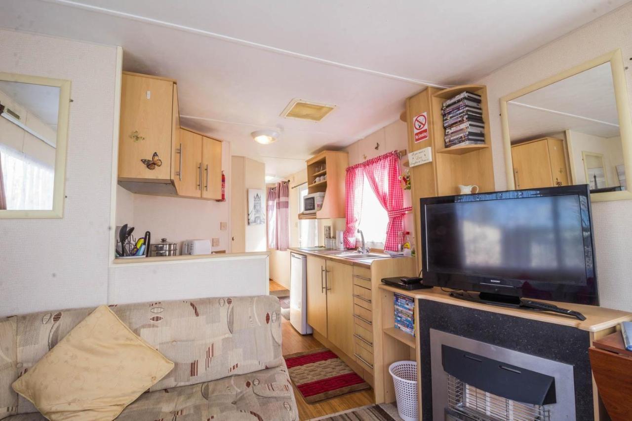 Great 8 Berth Caravan For Hire At Southview Holiday Park In Skegness Ref 33025E Eksteriør bilde